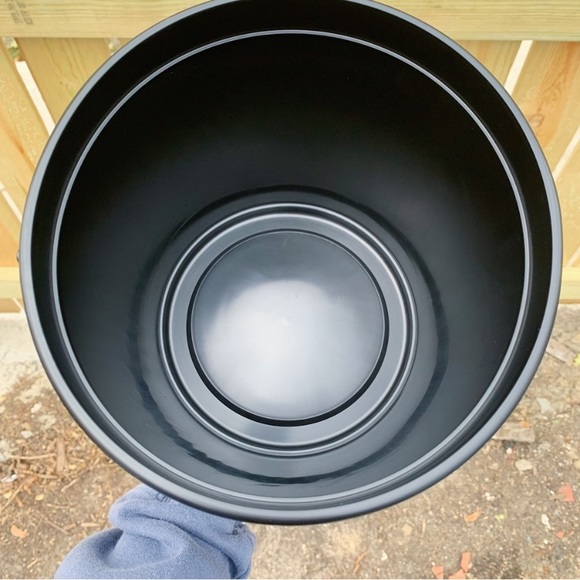 Taylor Swift The Eras Tour Movie Popcorn Plastic Tub Bucket AMC Black NEW - Picture 3 of 6